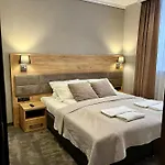Jurkowski Wellness & 酒店 3*